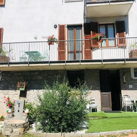 Casa Nonna Elide Lägenhet Besozzo